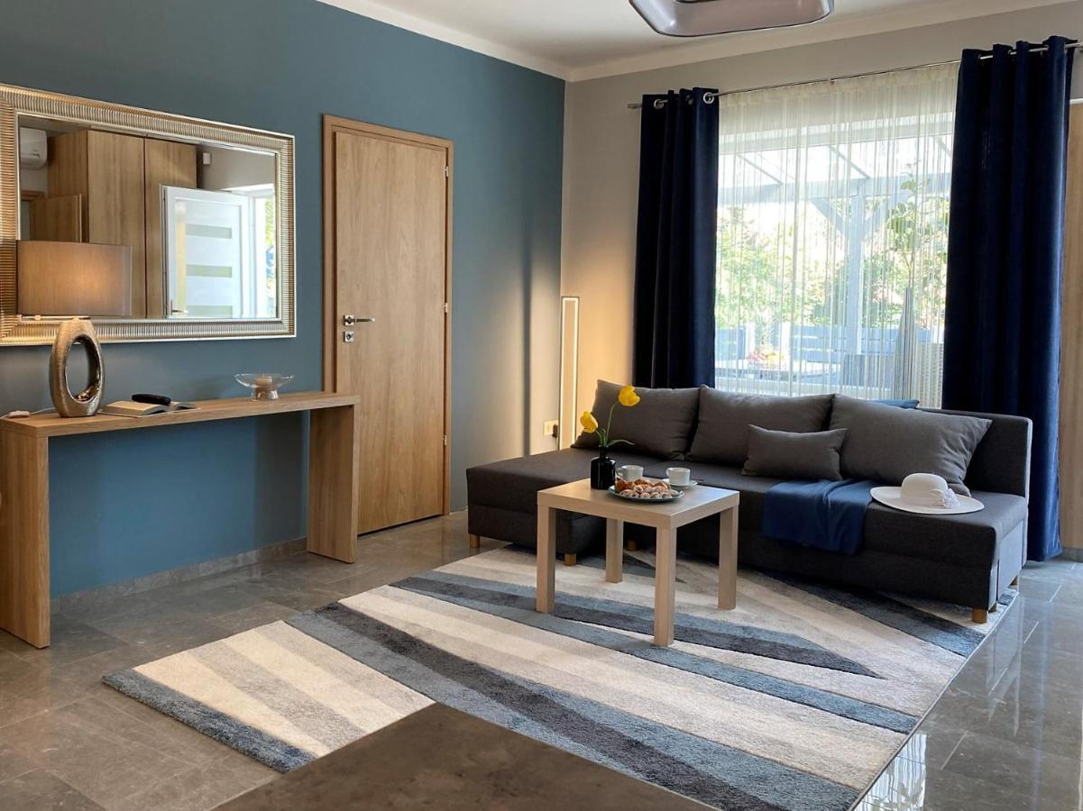 Otium Wellness Apartmanhaz Balatonakarattya Exterior photo